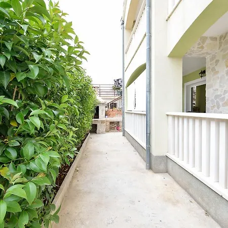 Villa Lorena *