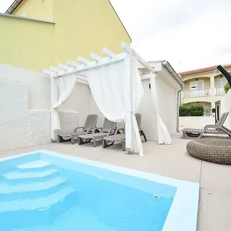 Villa Lorena
